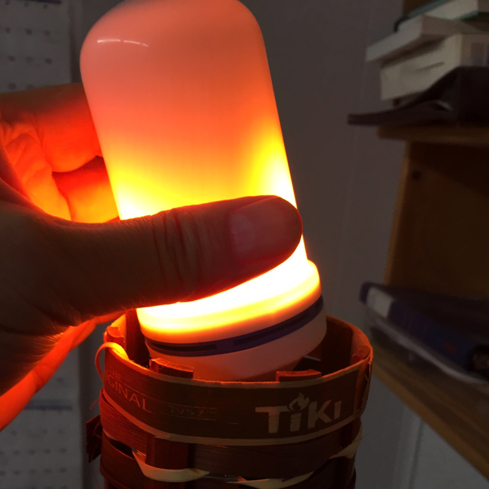 rechargeable flame bulb